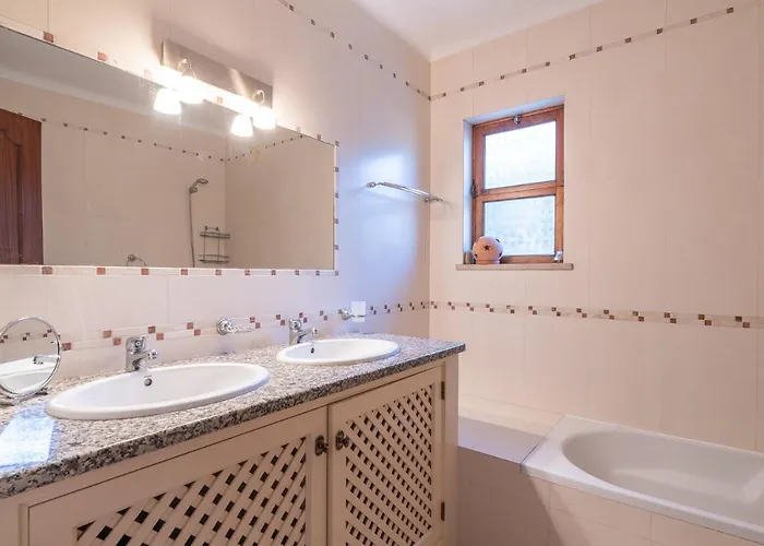 Andrea By Gabi Miguel 阿尔布费拉